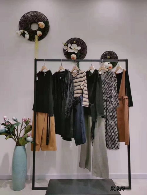 新品首發(fā) 漢派春夏女裝連衣裙套裝，時(shí)尚與性價(jià)比兼具的批發(fā)優(yōu)選